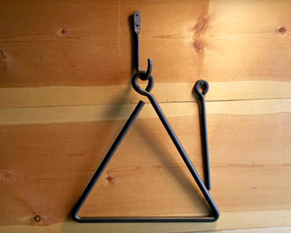 Lightning_Creek_Forge_Dinner_Bell
